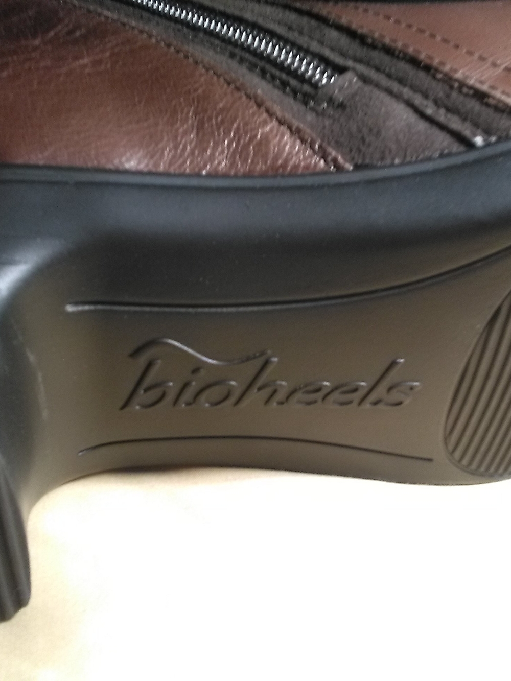 NWOT ORTHOFEET BIOHEEL Brown Leather Ankle Booties Side Zipper & Buckle SZ. 8.5 - Picture 6 of 10